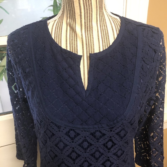 Isaac Mizrahi LIVE! navy lace tunic size M - Picture 2 of 9